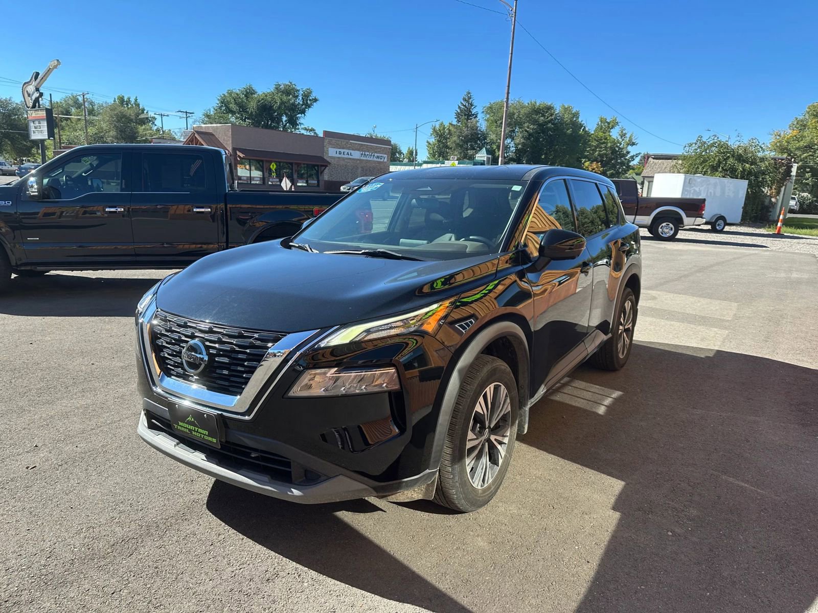 Used 2021 Nissan Rogue SV image 5