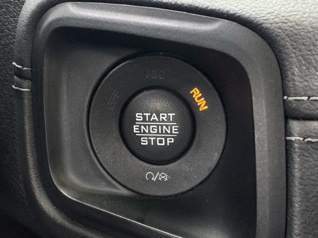 Used 2024 Jeep Wrangler Unlimited Rubicon AWD/4WD image 19