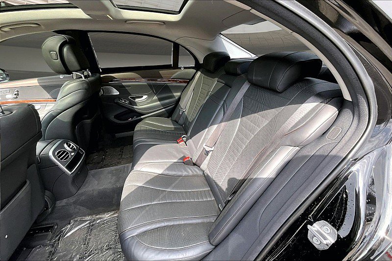 Used 2018 Mercedes-Benz S 560 4MATIC Sedan image 23