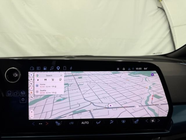 Used 2024 Chevrolet Equinox EV LT AWD/4WD image 33