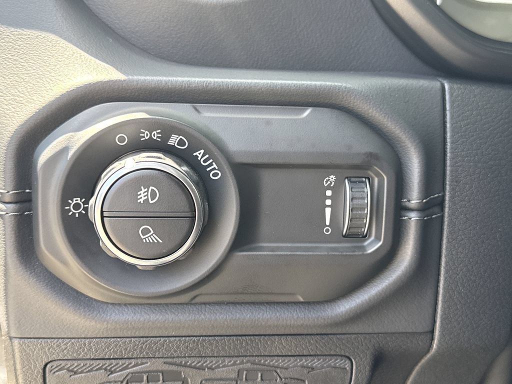 New 2026 Jeep Gladiator Sport AWD/4WD image 15