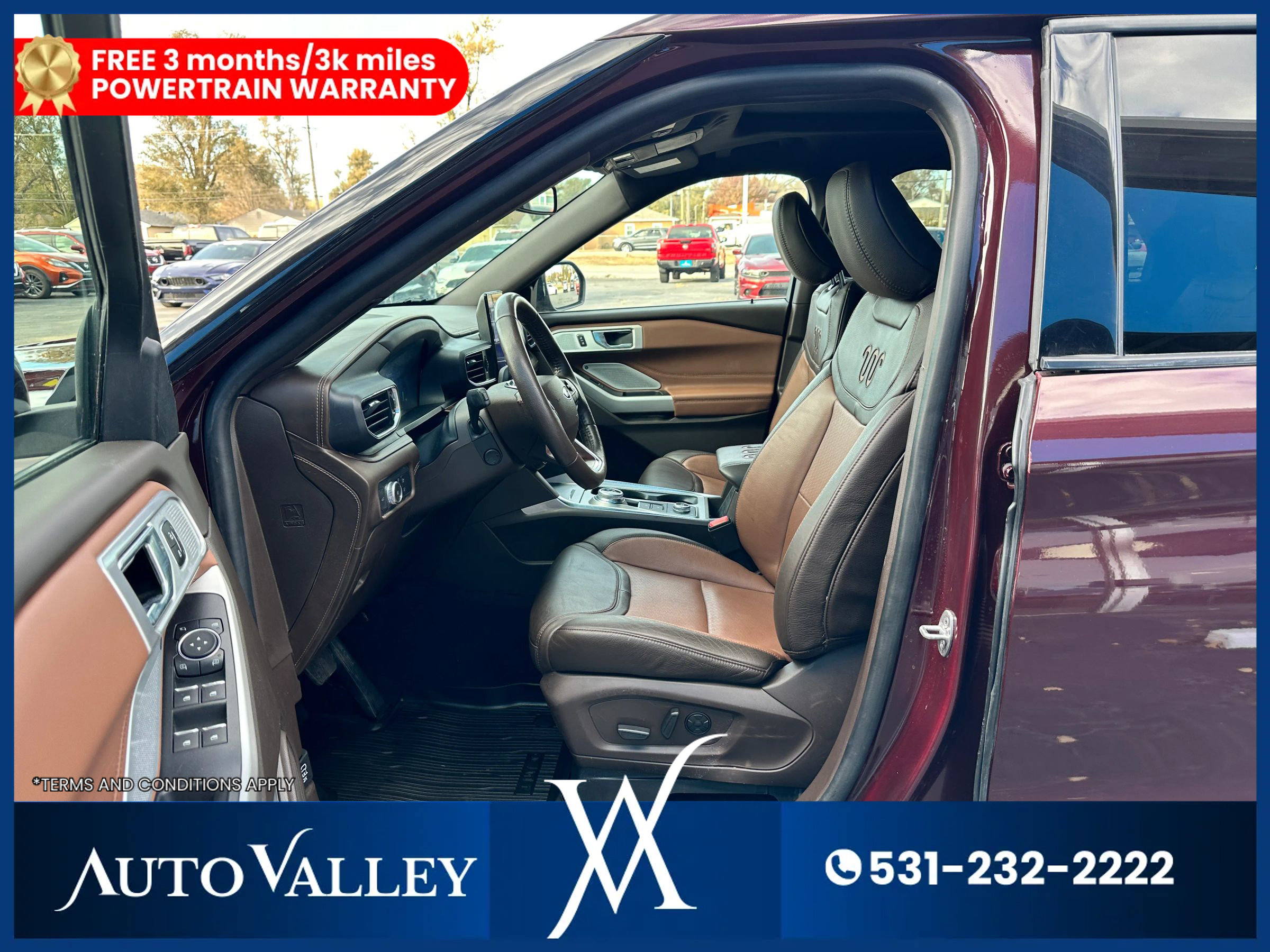 Used 2022 Ford Explorer King Ranch w/ Premium Technology Package image 19