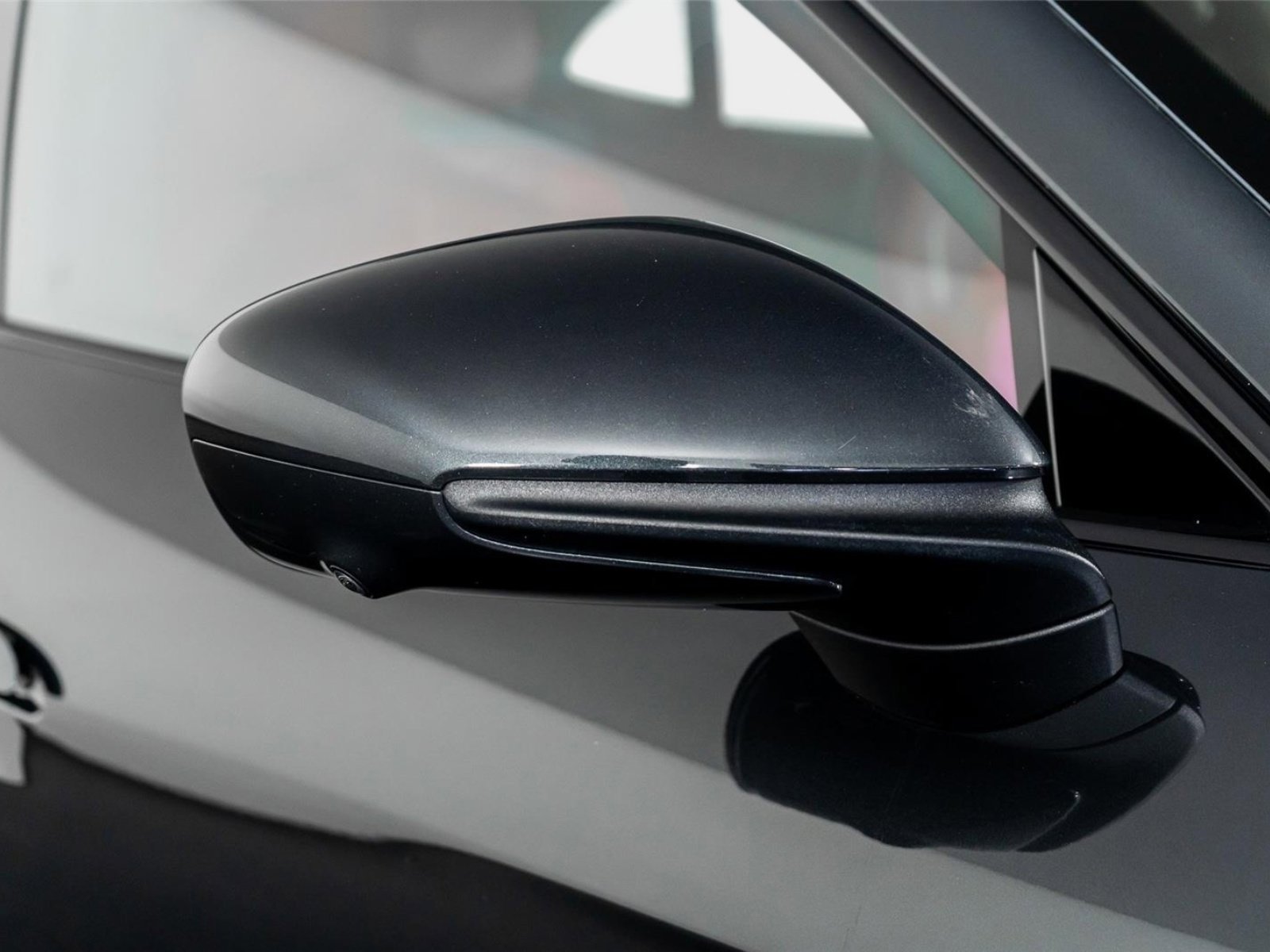 Used 2023 Porsche Taycan GTS w/ Technology Package image 26