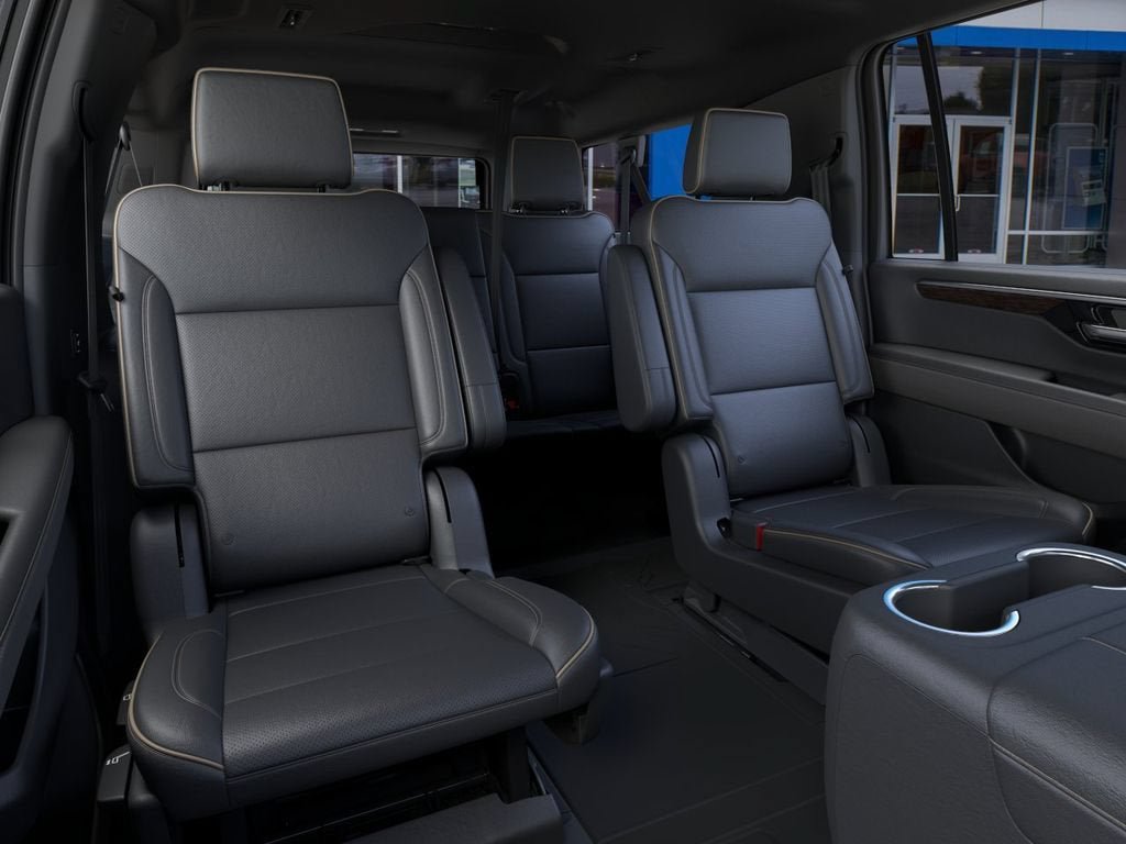 New 2026 Chevrolet Suburban Premier w/ Sun And Tow Package AWD/4WD image 17