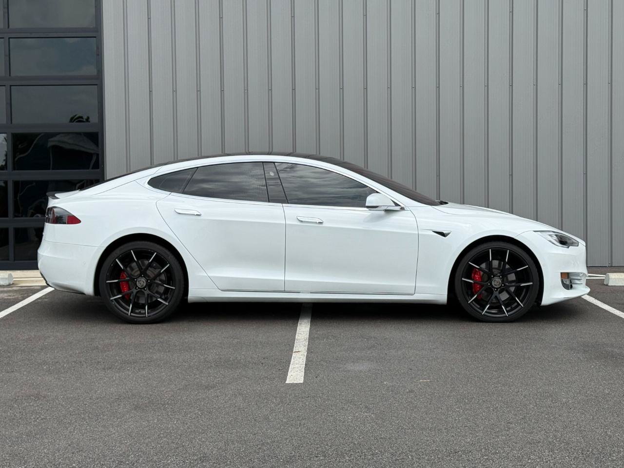 Used 2017 Tesla Model S P100D AWD/4WD image 3