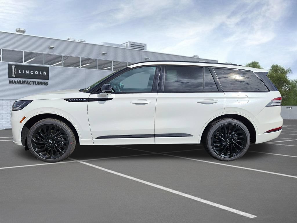 New 2026 Lincoln Aviator Reserve AWD/4WD image 2