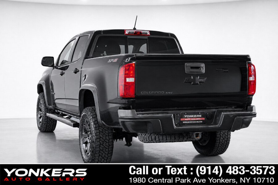 Used 2019 Chevrolet Colorado ZR2 w/ ZR2 Midnight Special Edition AWD/4WD image 9