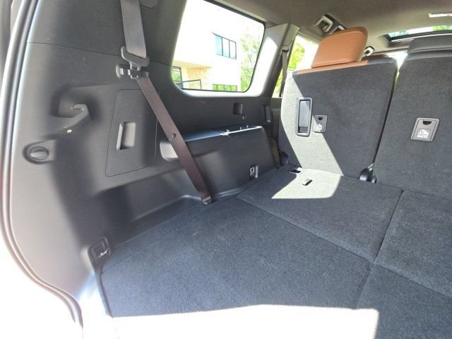 Used 2024 Lexus GX 550 w/ Cold Area Package AWD/4WD image 37