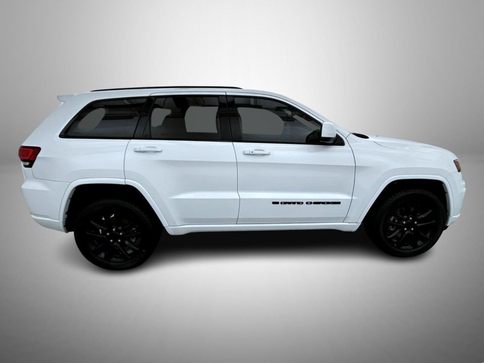 Certified 2022 Jeep Grand Cherokee Laredo X AWD/4WD image 4