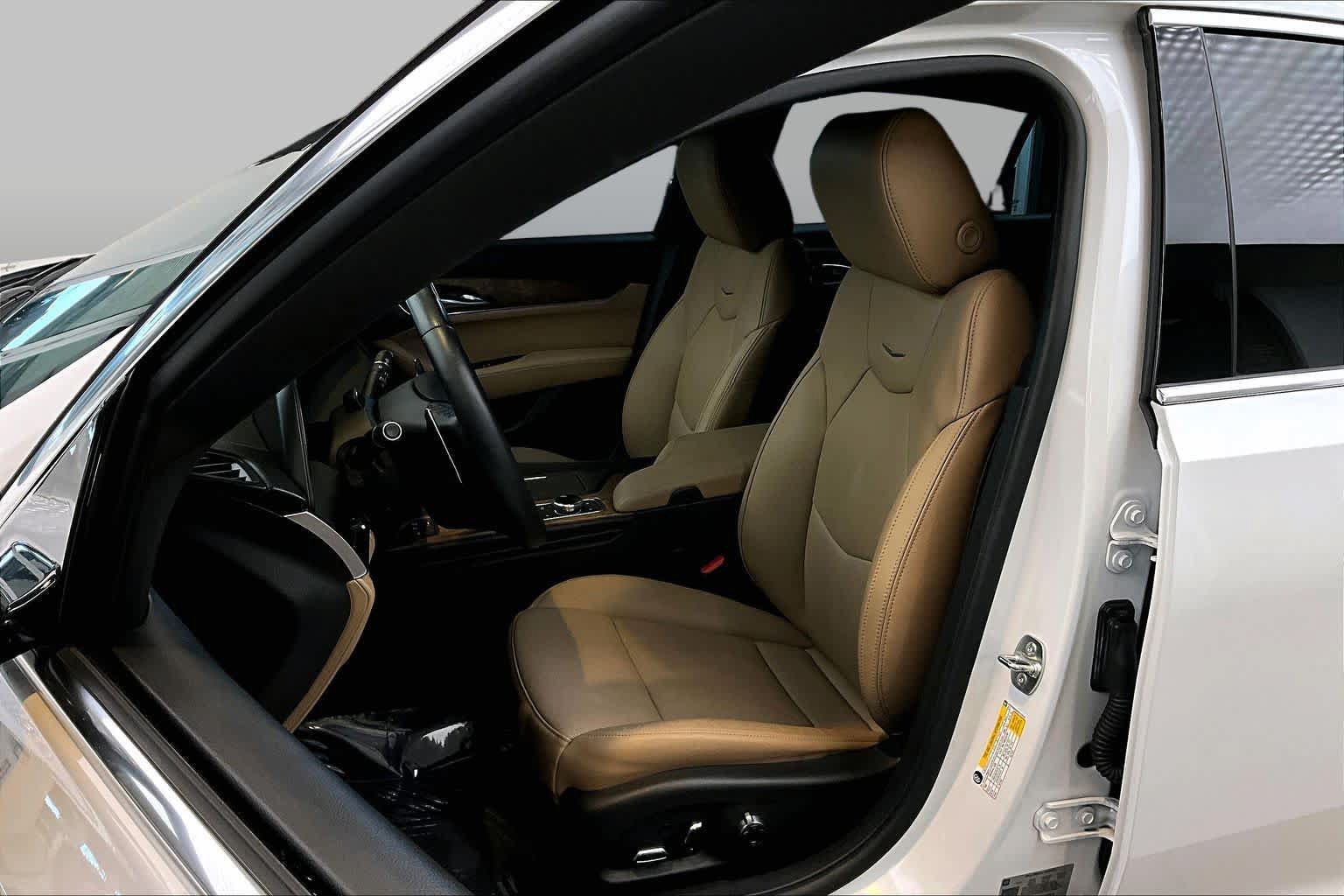 Used 2025 Cadillac CT5 Premium Luxury RWD image 7