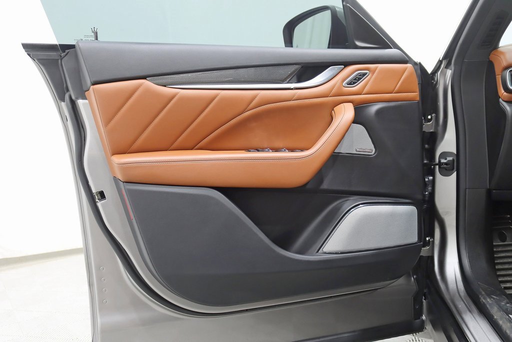 Used 2020 Maserati Levante GranSport image 33