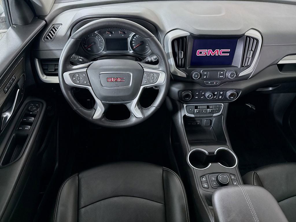 Used 2022 GMC Terrain SLT image 3