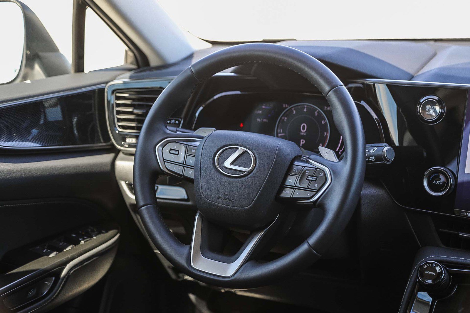 Used 2025 Lexus NX 250 FWD image 15