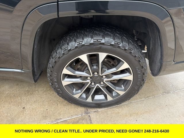 Used 2022 Jeep Grand Cherokee L Overland w/ Luxury Tech Group IV AWD/4WD image 24
