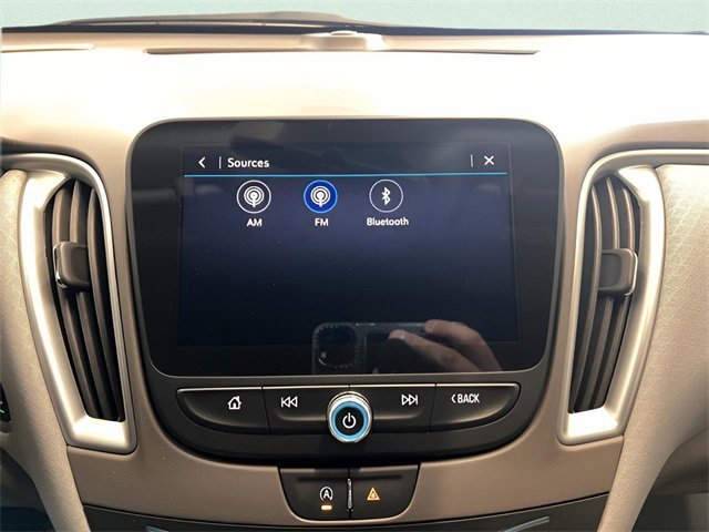 Used 2023 Chevrolet Malibu LS image 22