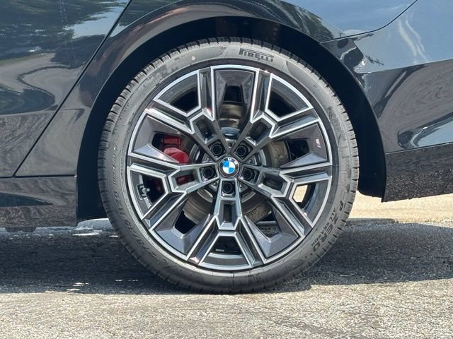 New 2027 BMW 530i xDrive w/ M Sport Package AWD/4WD image 3