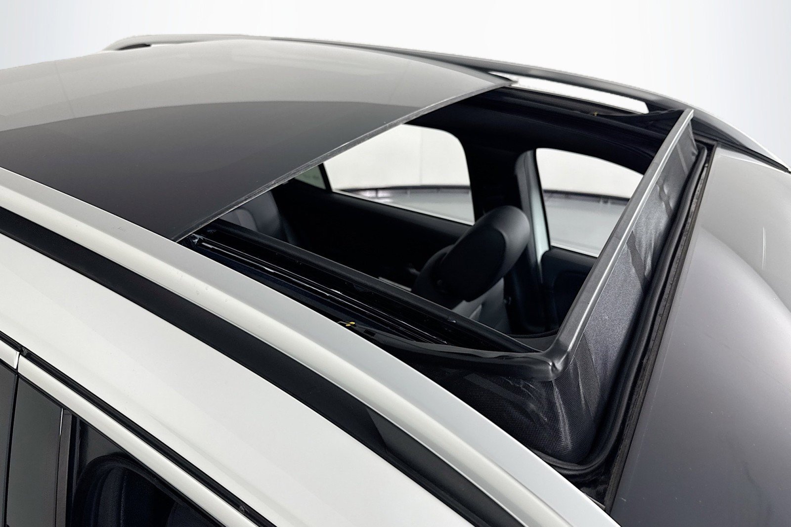 New 2026 Mercedes-Benz GLB 250 image 21