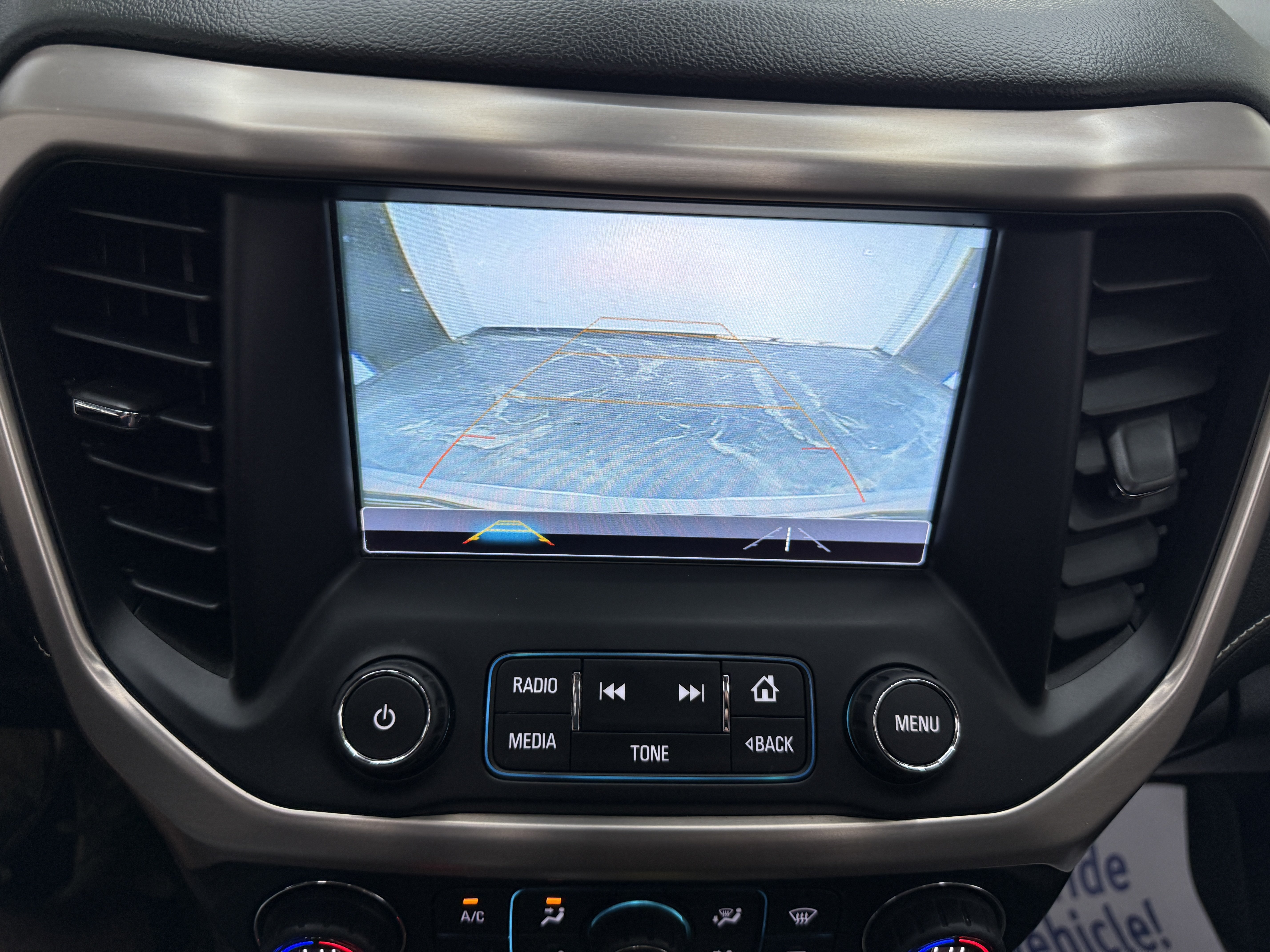 Used 2018 GMC Acadia Denali AWD/4WD image 18