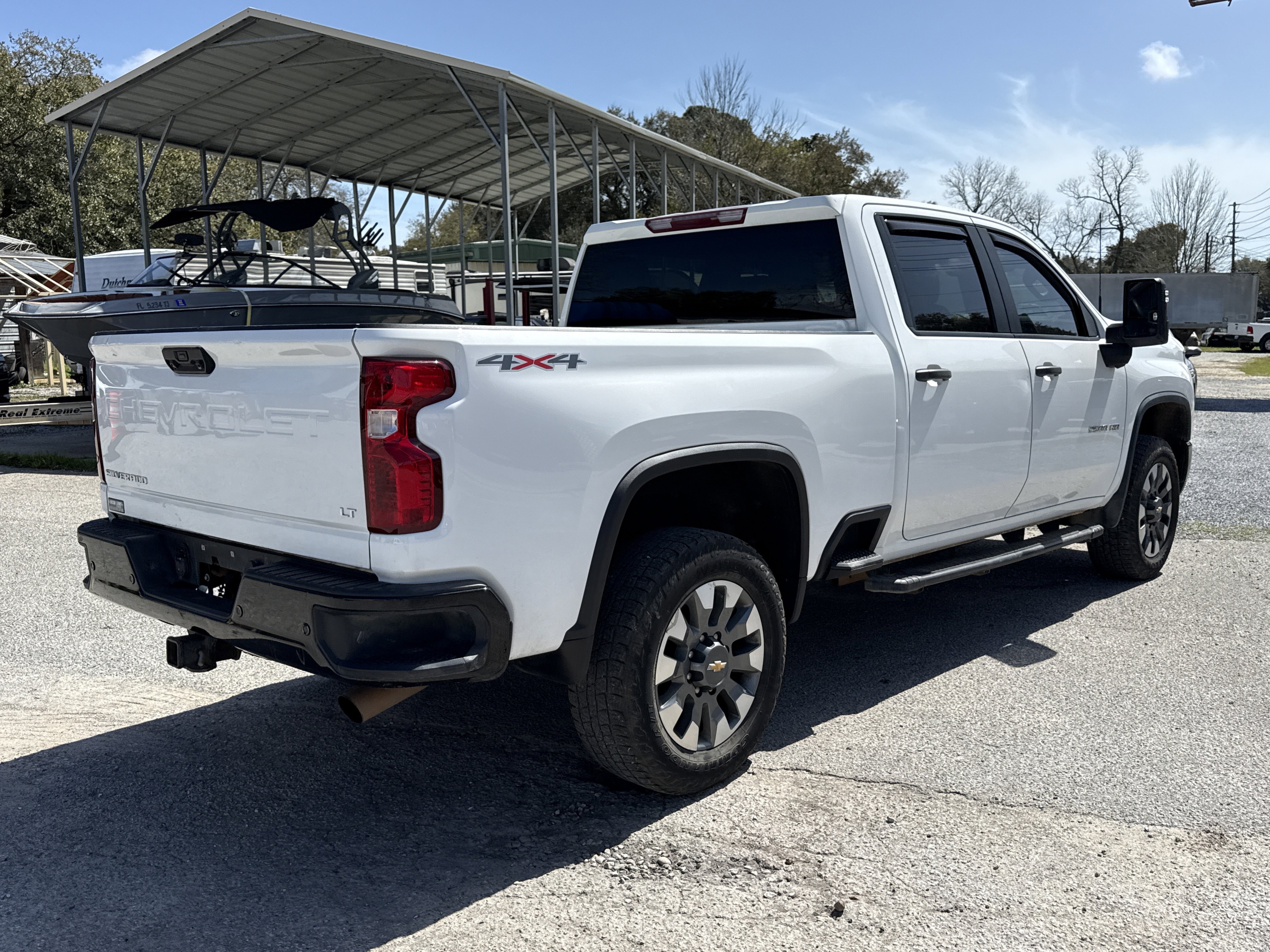 Used 2024 Chevrolet Silverado 2500 Custom w/ Custom Value Package image 5