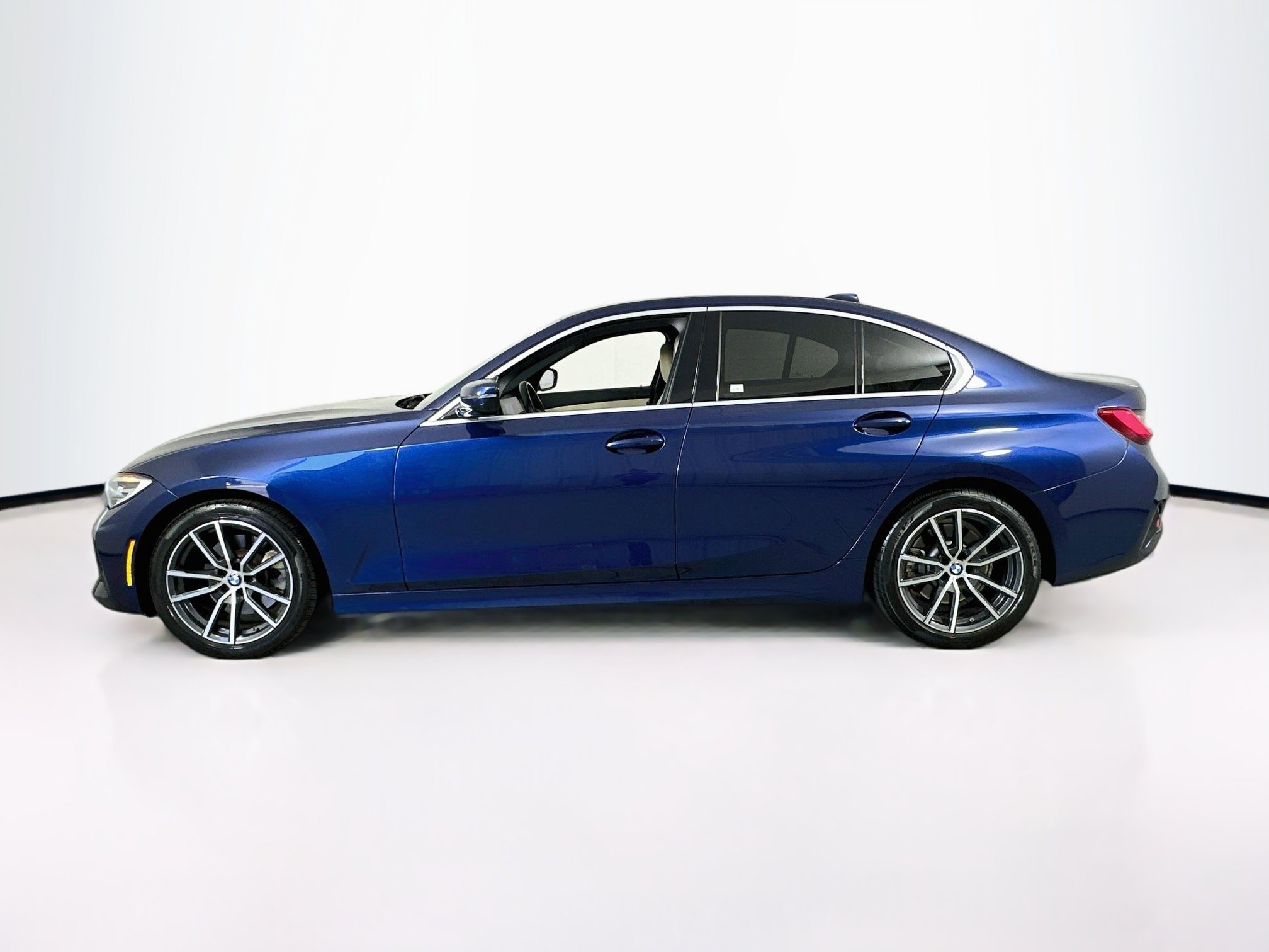 Used 2020 BMW 330i Sedan w/ Driving Assistance Package RWD image 8