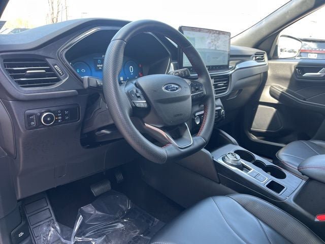 Certified 2025 Ford Escape ST-Line Elite w/ Premium Technology Package image 25