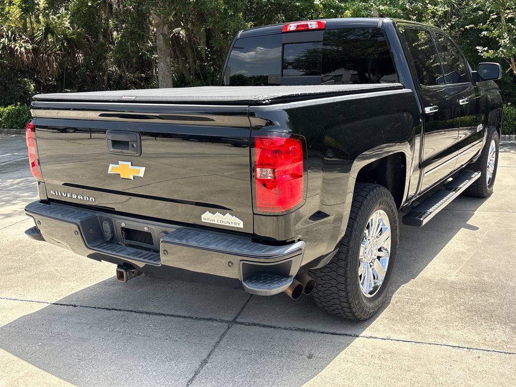 Used 2015 Chevrolet Silverado 1500 High Country w/ High Country Premium Package AWD/4WD image 3