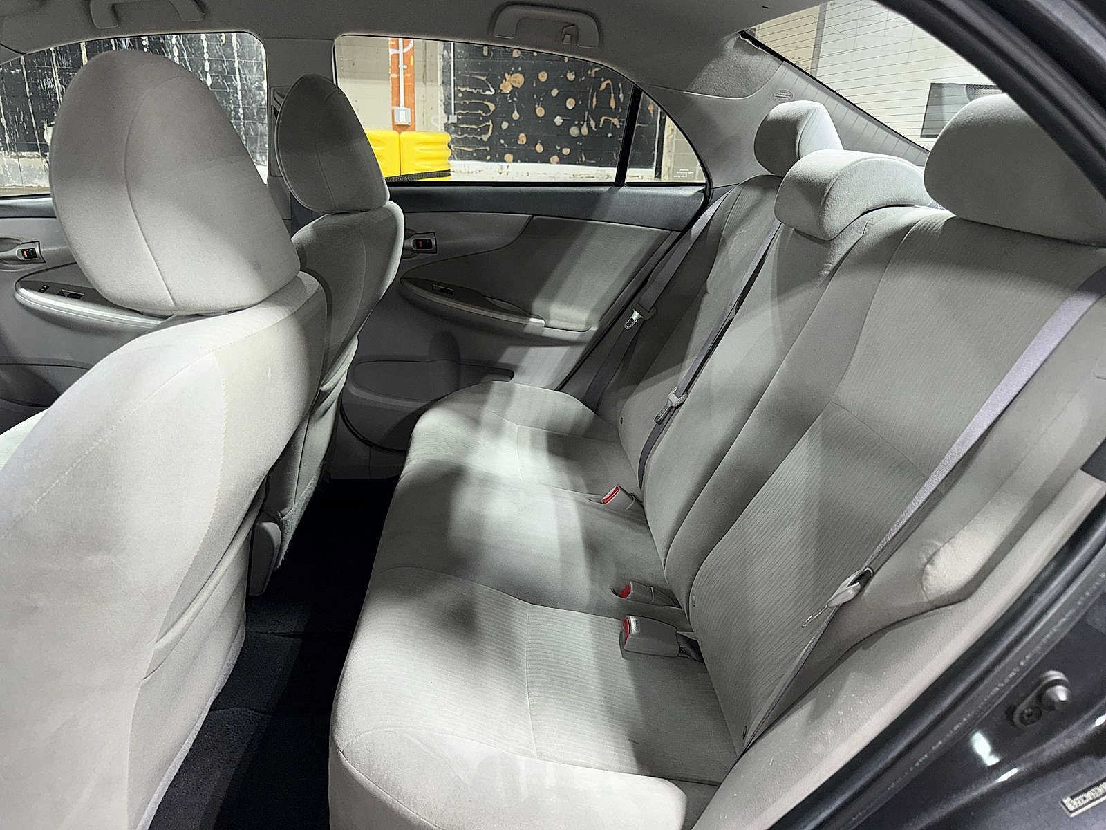 Used 2010 Toyota Corolla LE w/ All Weather Guard Pkg FWD image 17