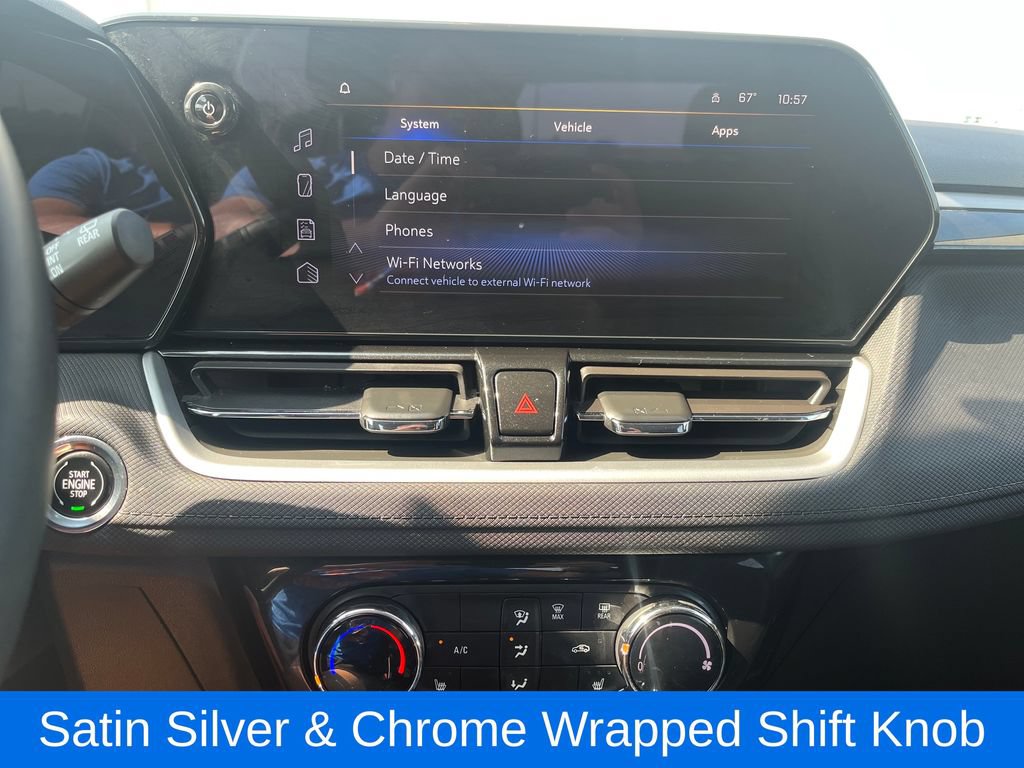 Used 2024 Chevrolet TrailBlazer LT w/ LT Cold Weather Package FWD image 21