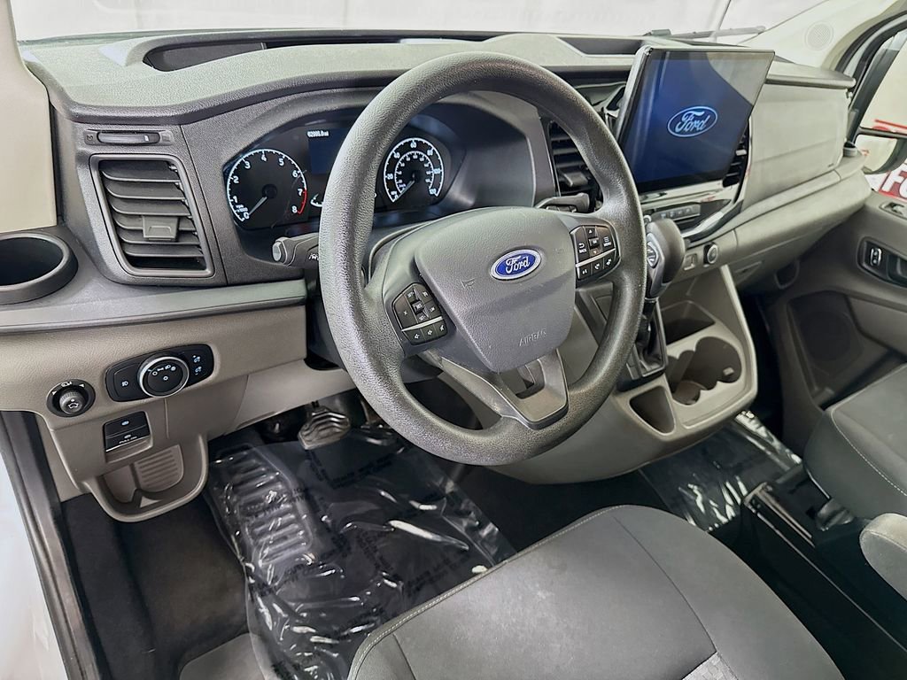 Used 2023 Ford Transit 350 XLT image 17