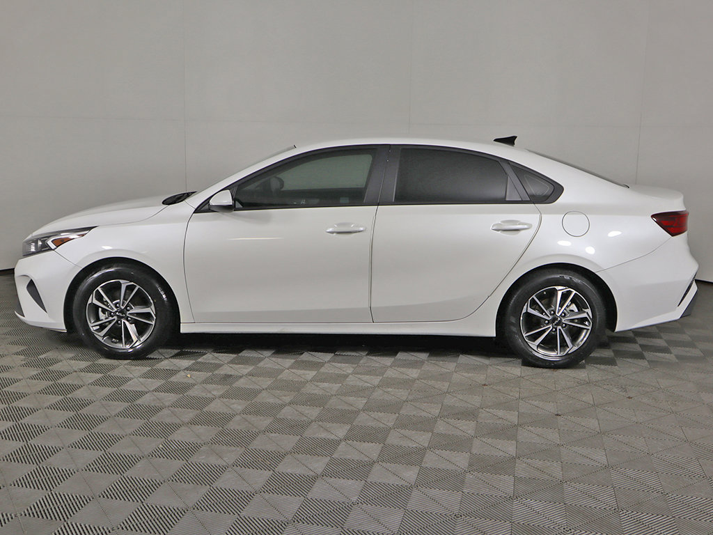 Used 2023 Kia Forte LXS FWD image 14