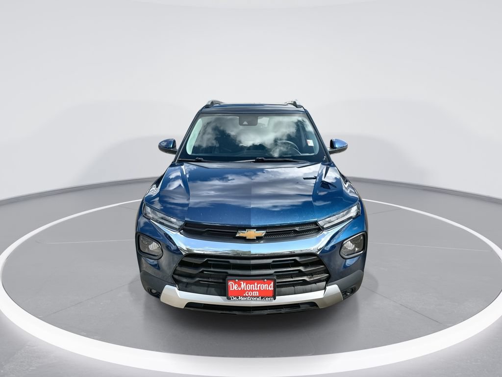 Used 2021 Chevrolet TrailBlazer LT w/ Sun and Liftgate Package FWD image 3