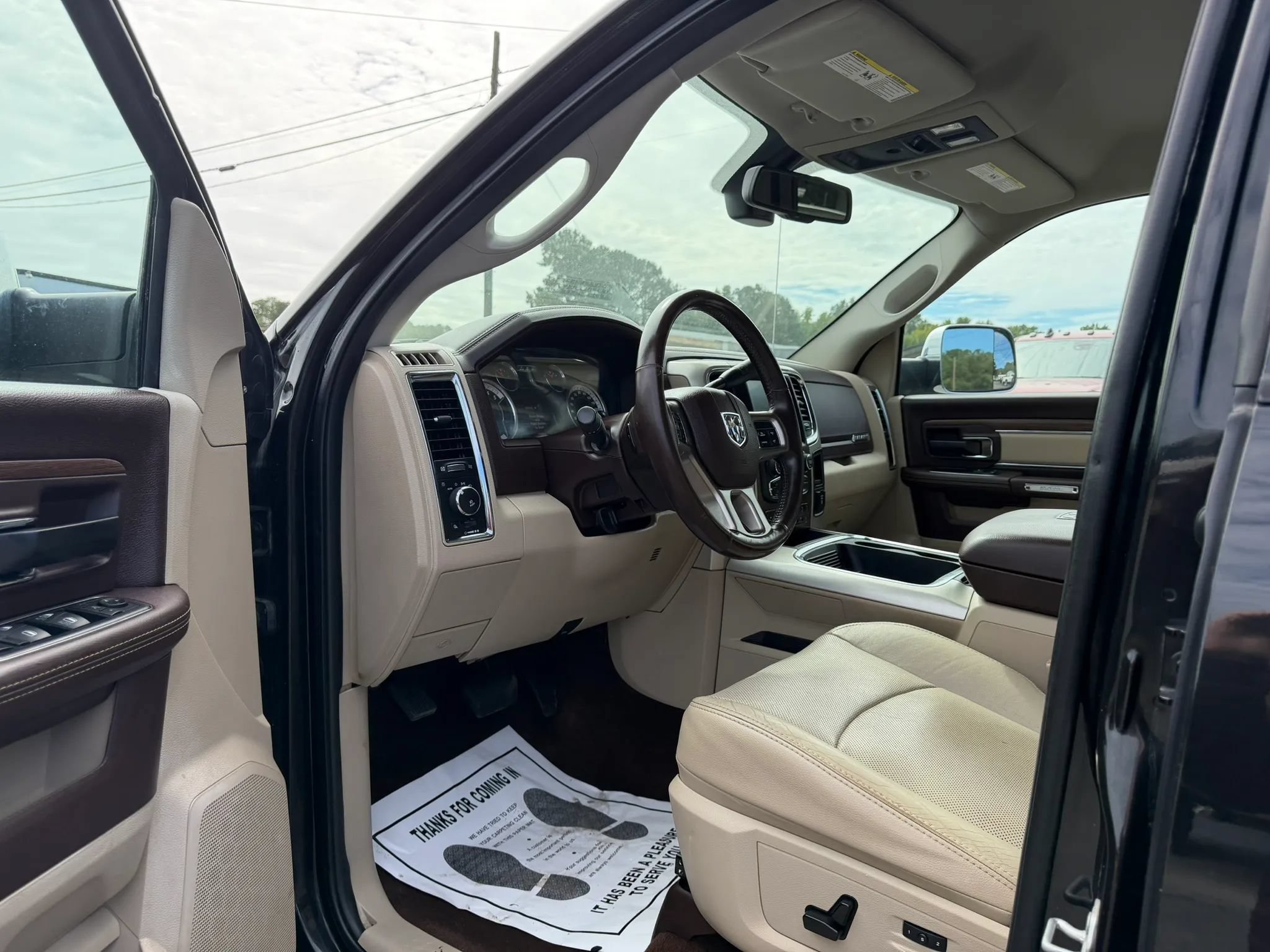 Used 2016 RAM 2500 Laramie RWD image 15