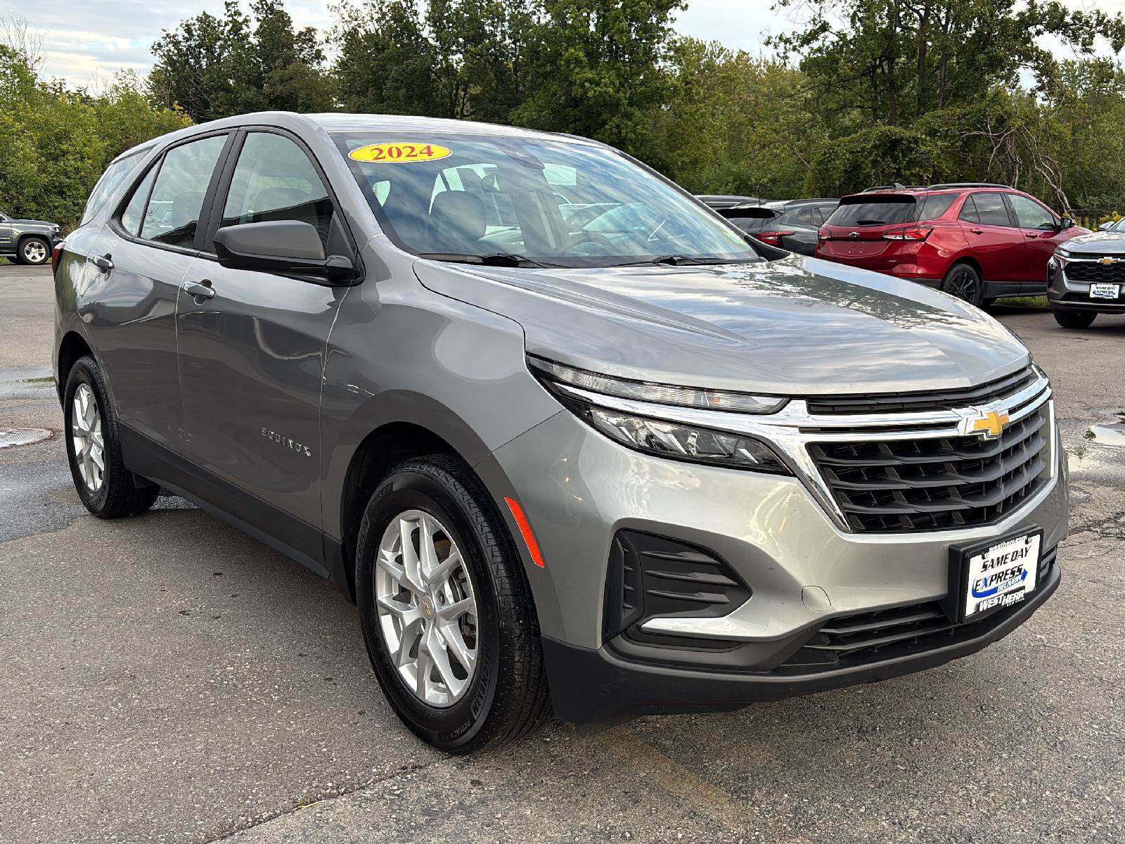 Used 2024 Chevrolet Equinox LS FWD image 10