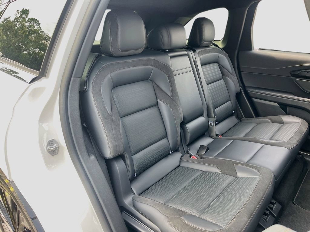 Used 2025 Lincoln Nautilus Reserve w/ Jet Appearance Package AWD/4WD image 29