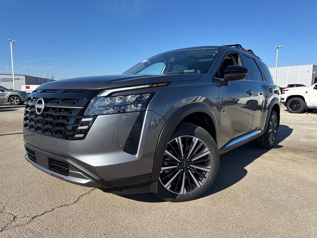 New 2026 Nissan Pathfinder Platinum image 1