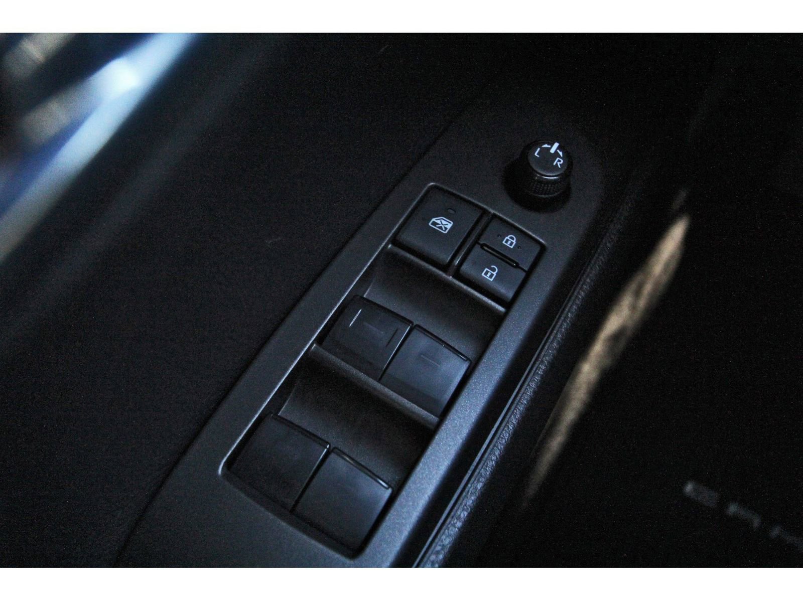 Used 2023 Toyota Camry LE image 21