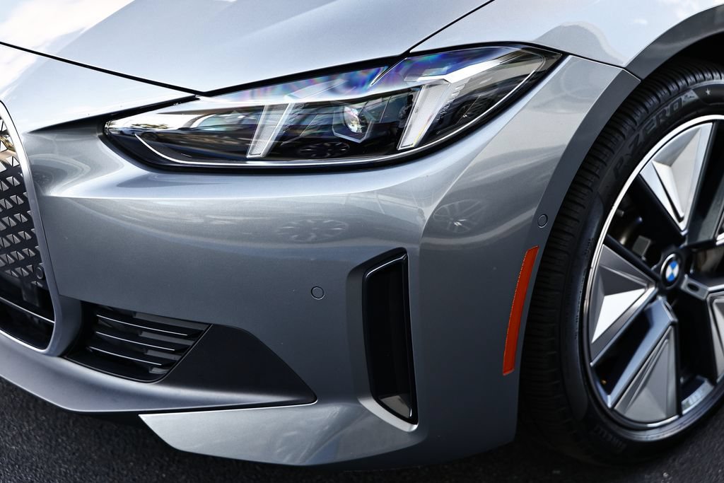 Used 2025 BMW i4 xDrive40i w/ Premium Package AWD/4WD image 11