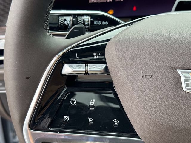 New 2026 Cadillac Escalade Luxury w/ Touring Package AWD/4WD image 33