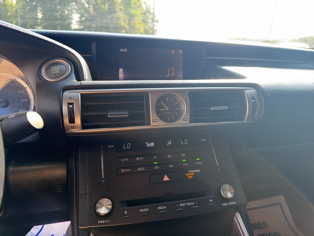 Used 2015 Lexus IS 250 RWD image 12