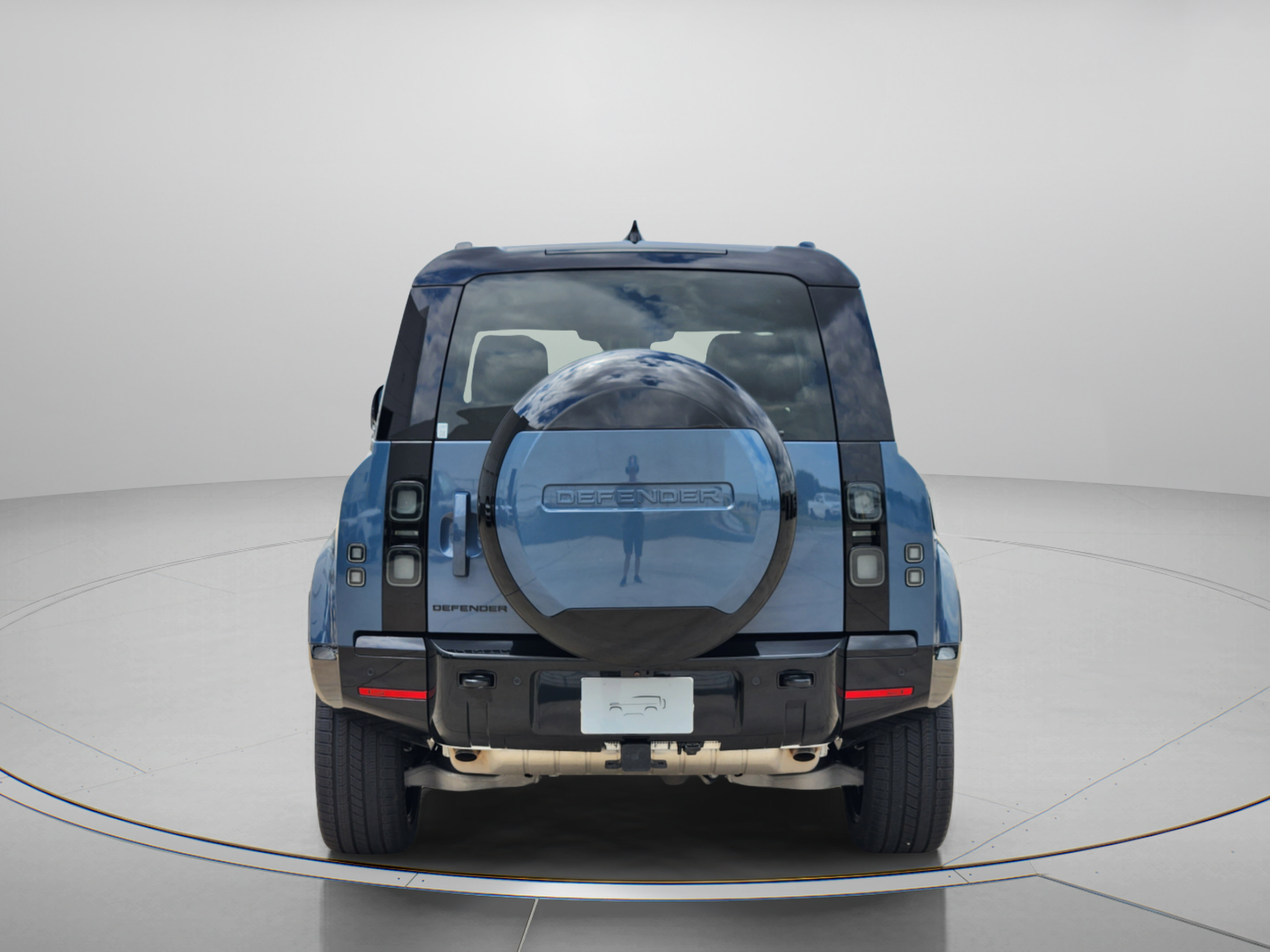 New 2026 Land Rover Defender 110 X-Dynamic SE AWD/4WD image 4