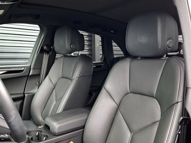 Certified 2026 Porsche Macan S AWD/4WD image 5