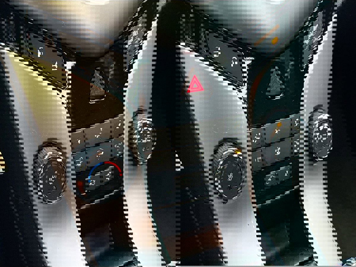 Used 2013 Chevrolet Cruze LT image 14