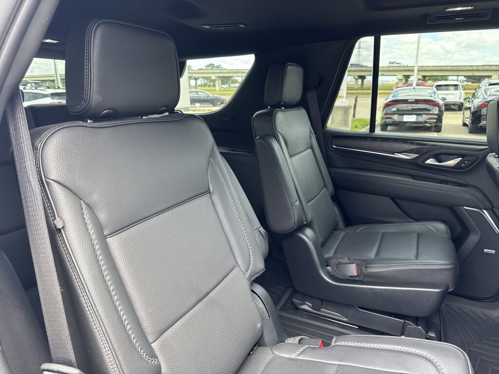 Used 2023 GMC Yukon Denali AWD/4WD image 30