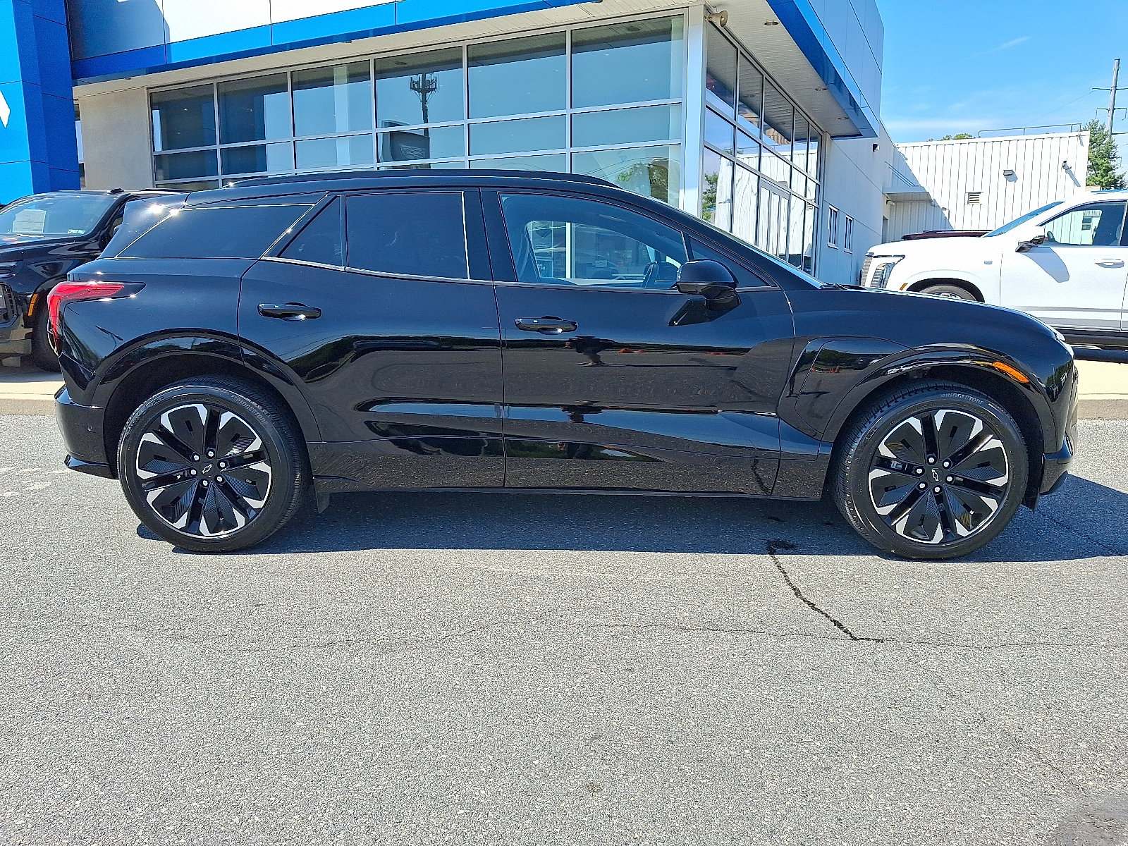 Certified 2026 Chevrolet Blazer EV RS w/ Super Cruise Package AWD/4WD image 8