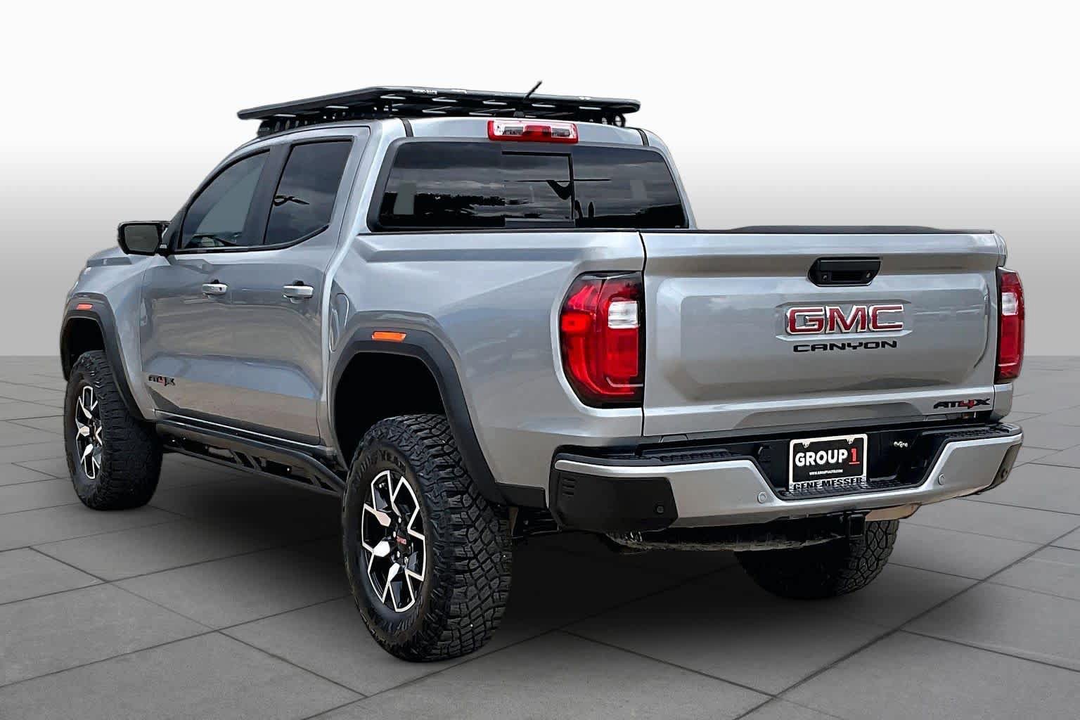 Used 2024 GMC Canyon AT4X AWD/4WD image 12