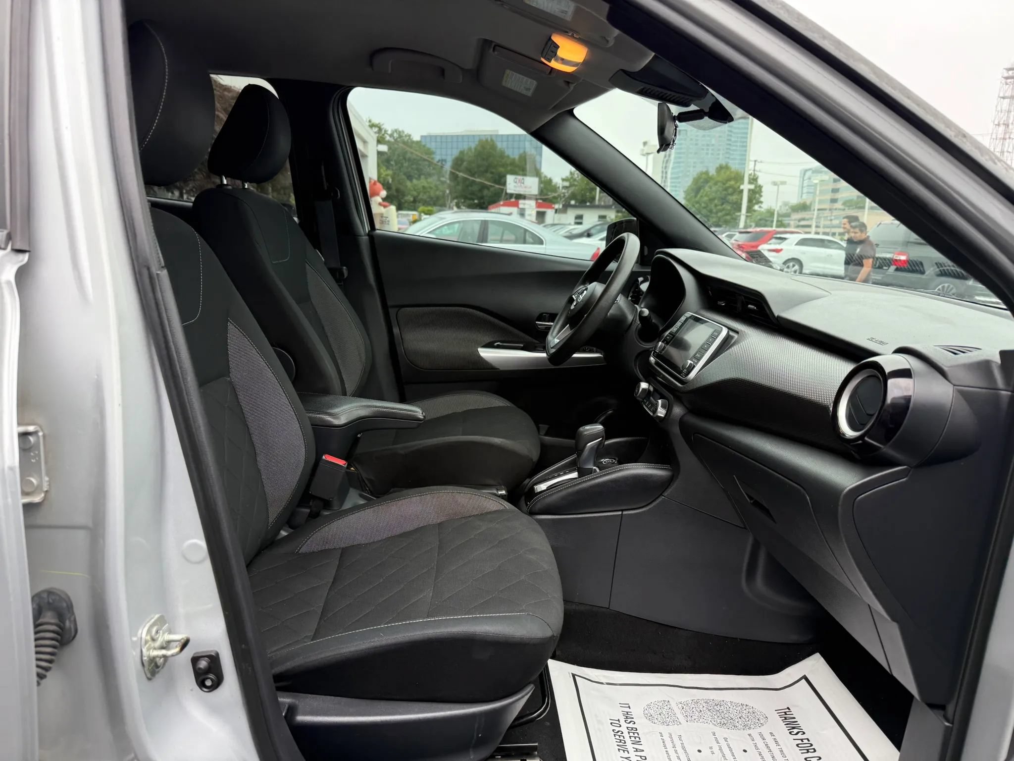 Used 2020 Nissan Kicks SV FWD image 29