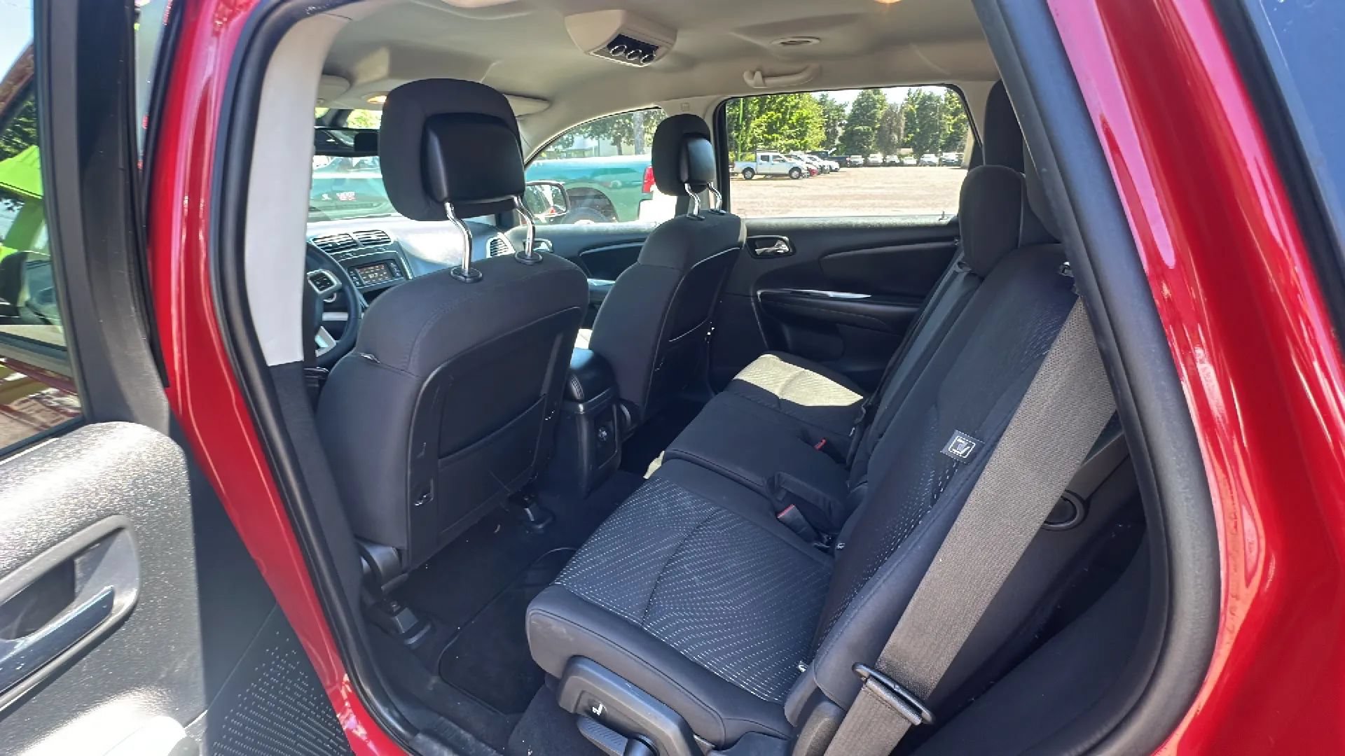 Used 2019 Dodge Journey SE w/ Premium Group FWD image 10