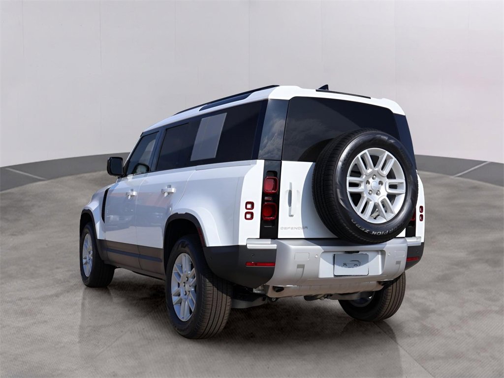 New 2025 Land Rover Defender 110 S image 7