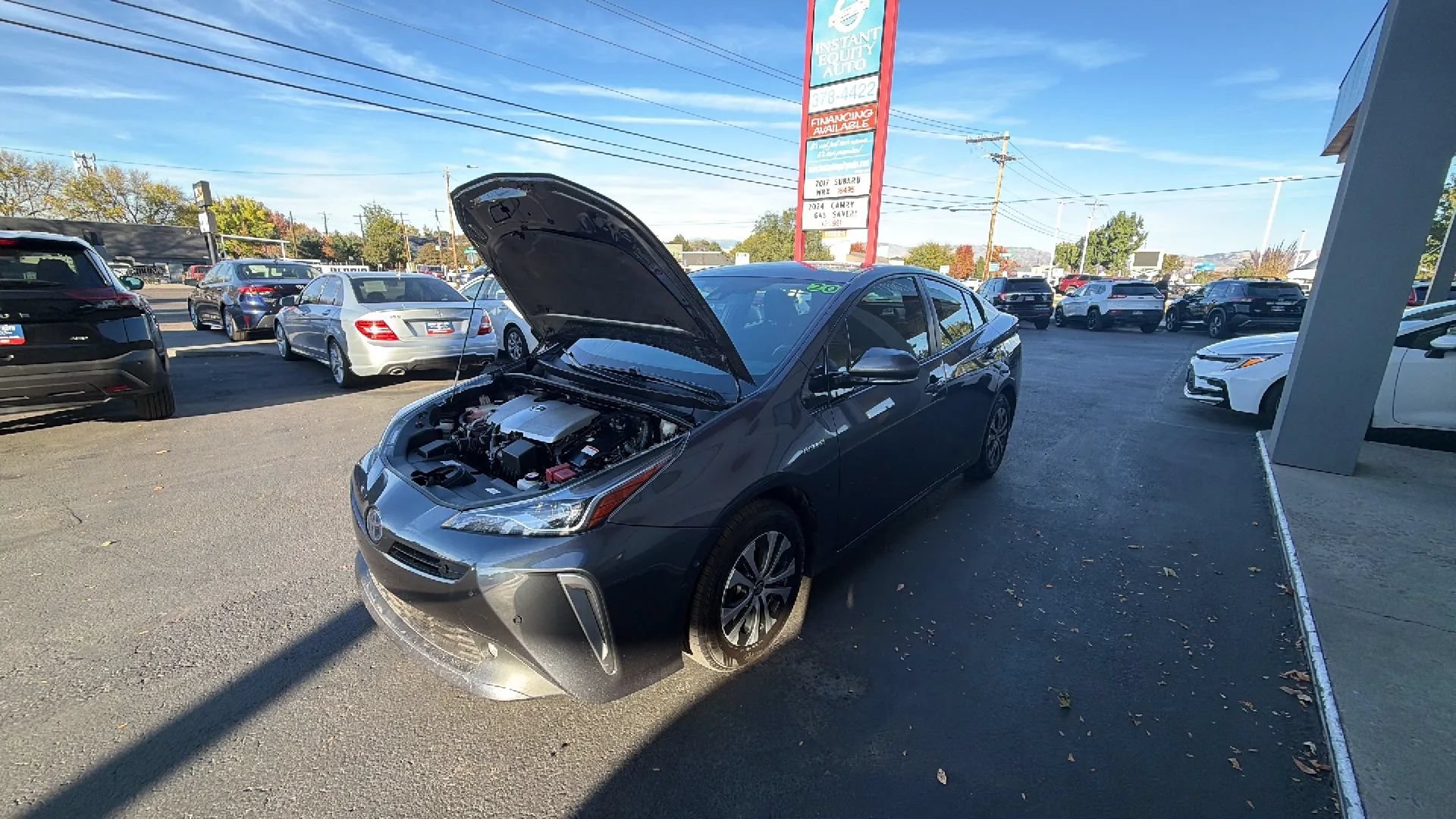 Used 2020 Toyota Prius LE AWD/4WD image 10