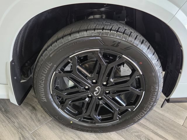 New 2026 INFINITI QX80 4WD w/ Sport Exterior Package image 9